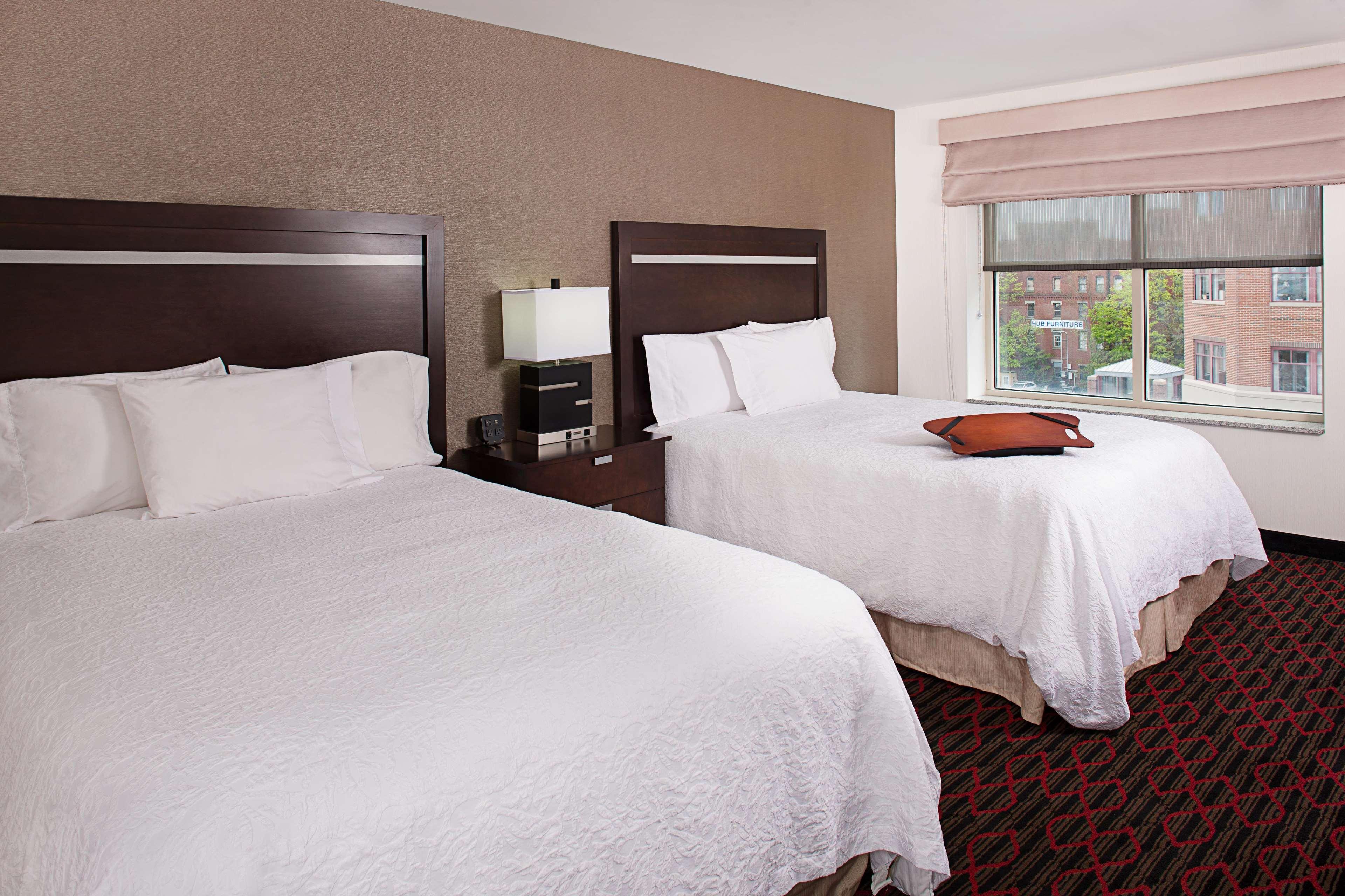 Hampton Inn Portland Downtown Waterfront Екстериор снимка