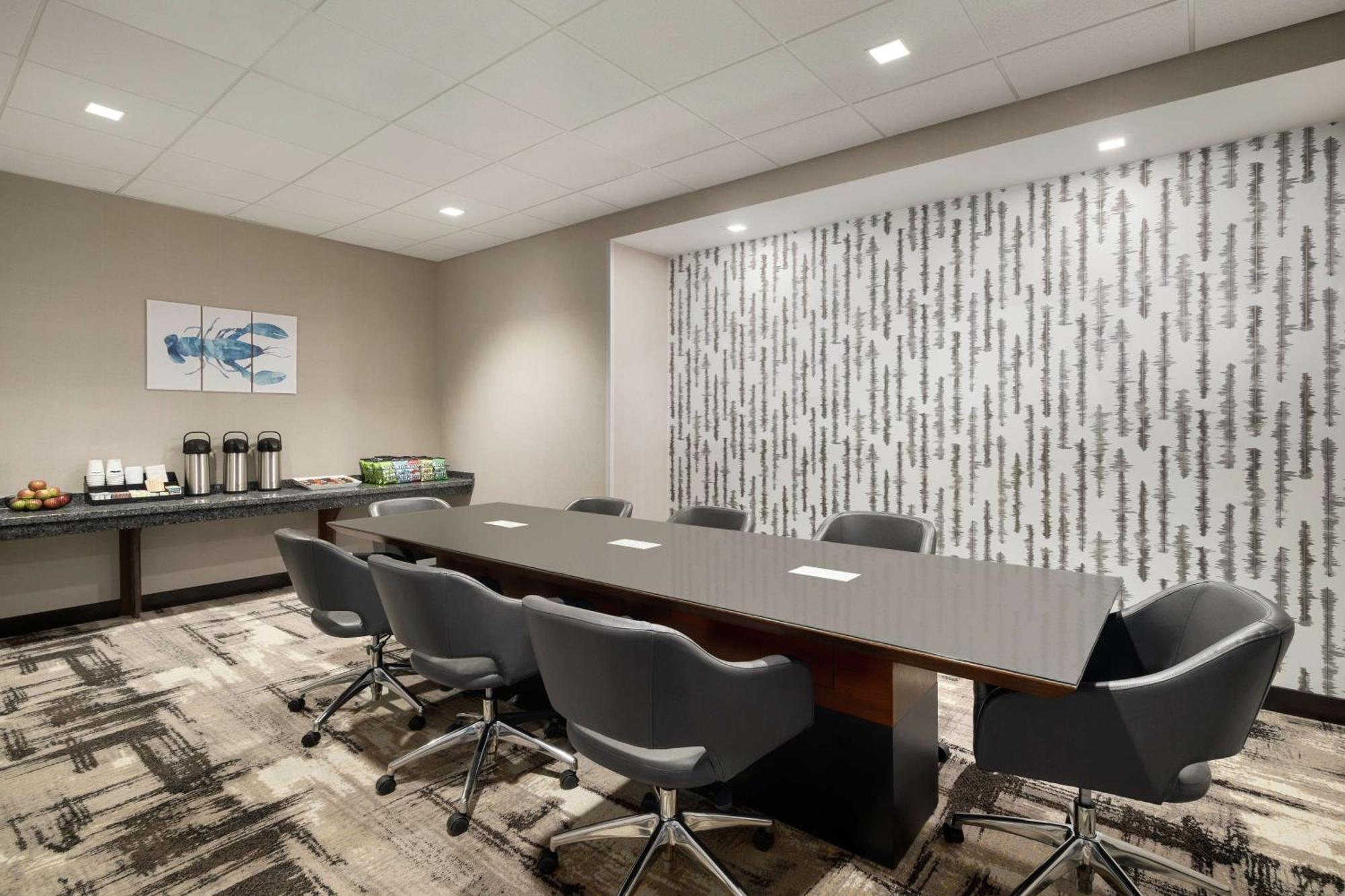 Hampton Inn Portland Downtown Waterfront Екстериор снимка