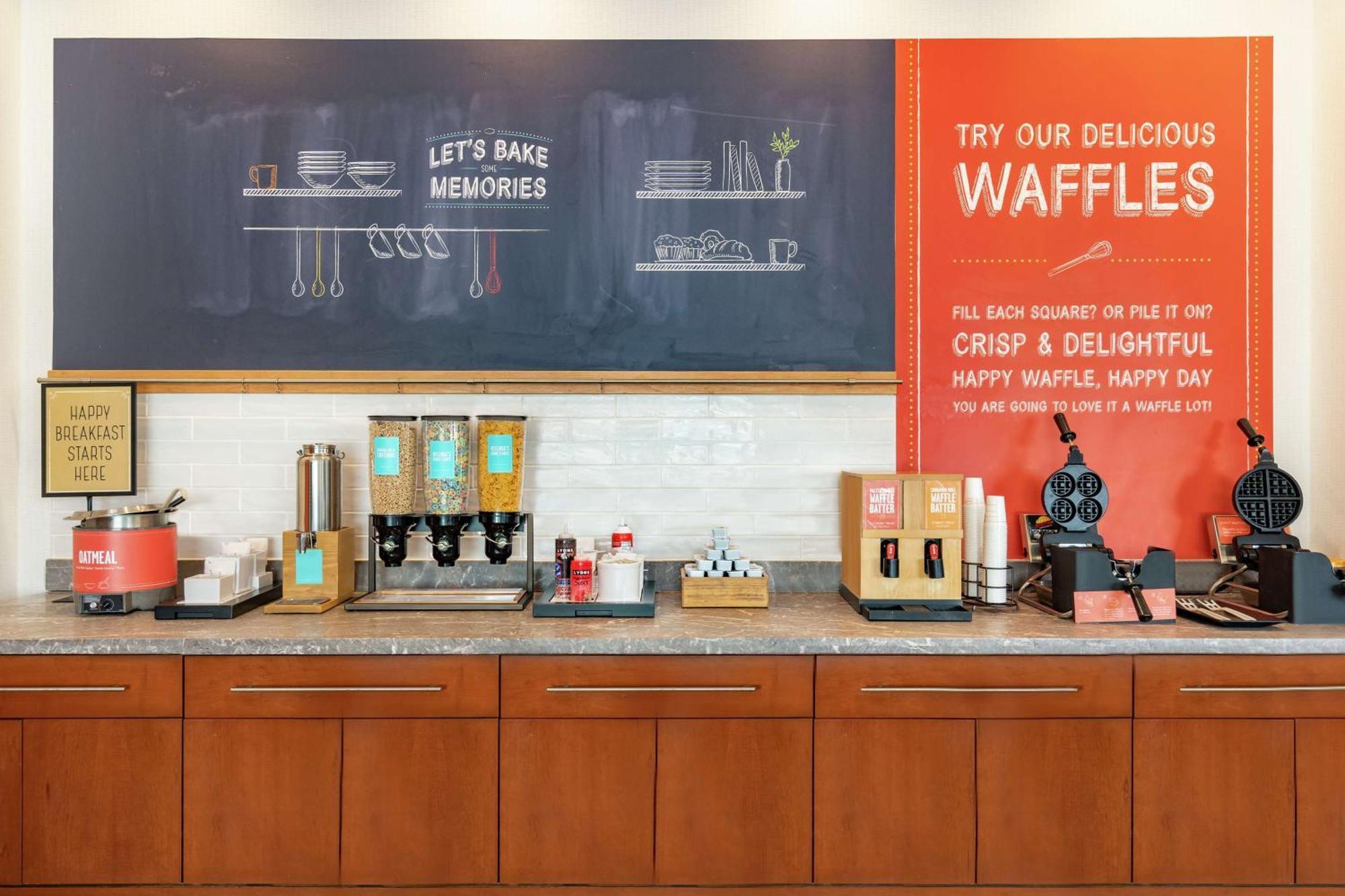 Hampton Inn Portland Downtown Waterfront Екстериор снимка